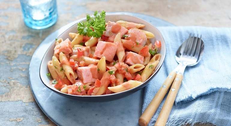 Macarrones con salmón