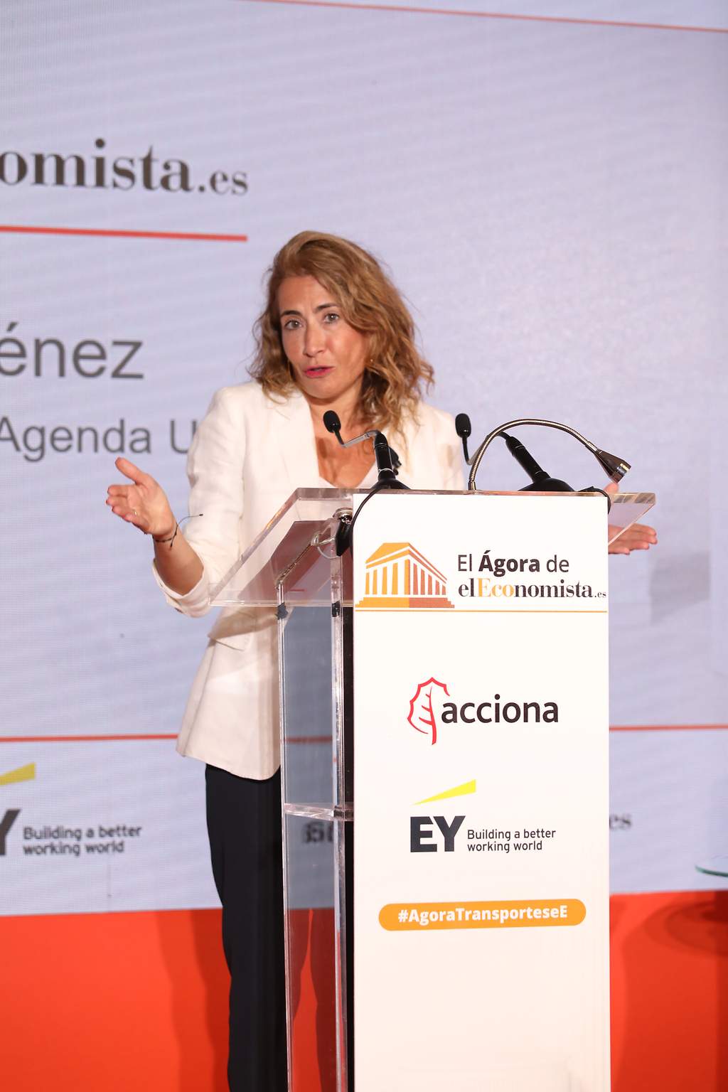 Raquel Sánchez