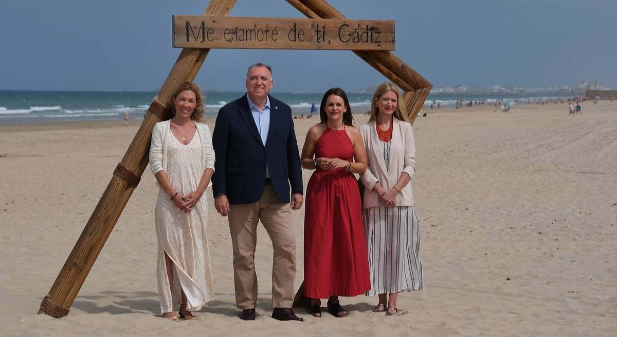El turismo andaluz encara un verano récord con 9.000 millones en ingresos y más de 500.000 empleos previstos