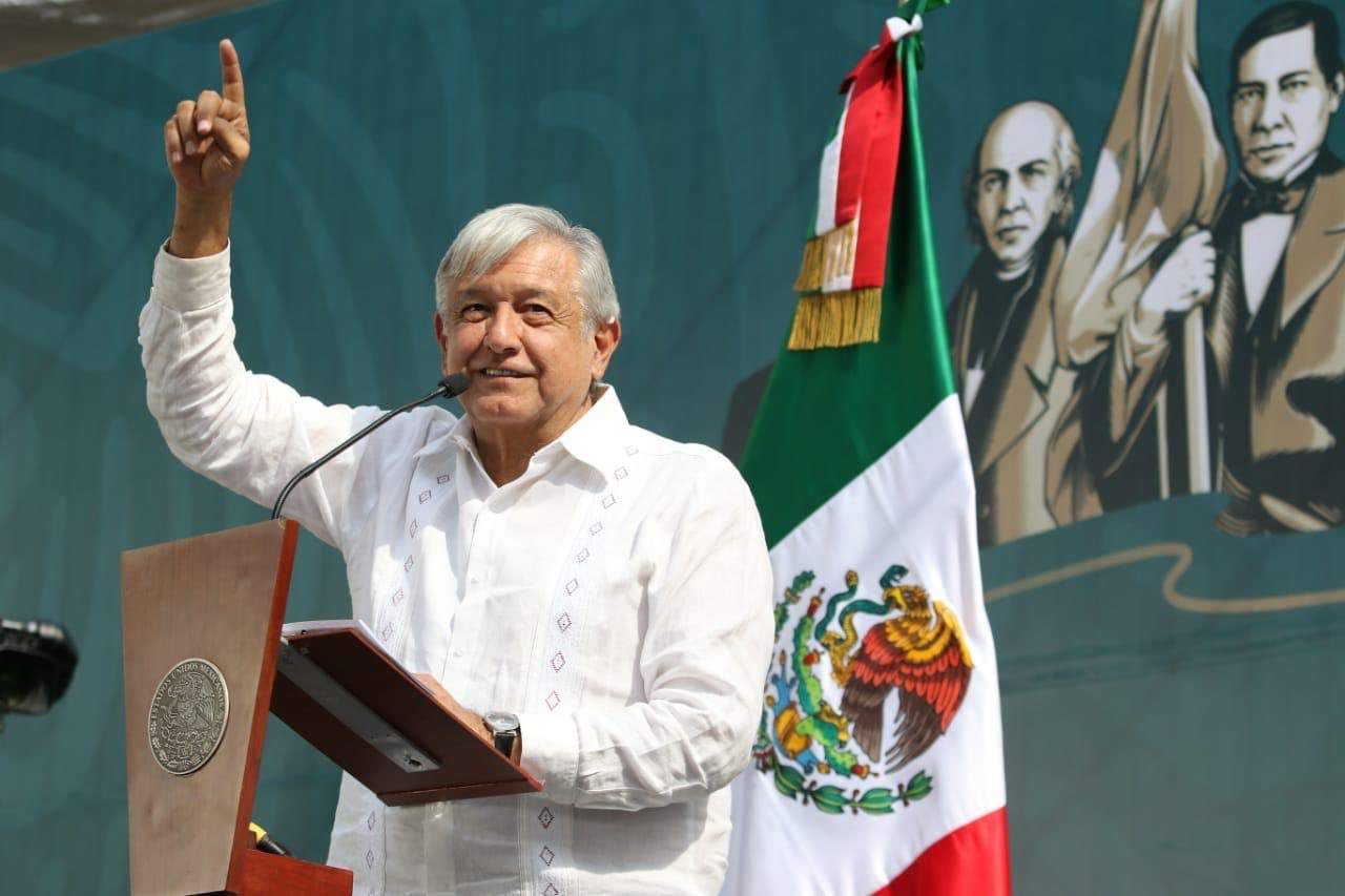 AMLO: Vida privada de un hombre público (Spanish Edition)