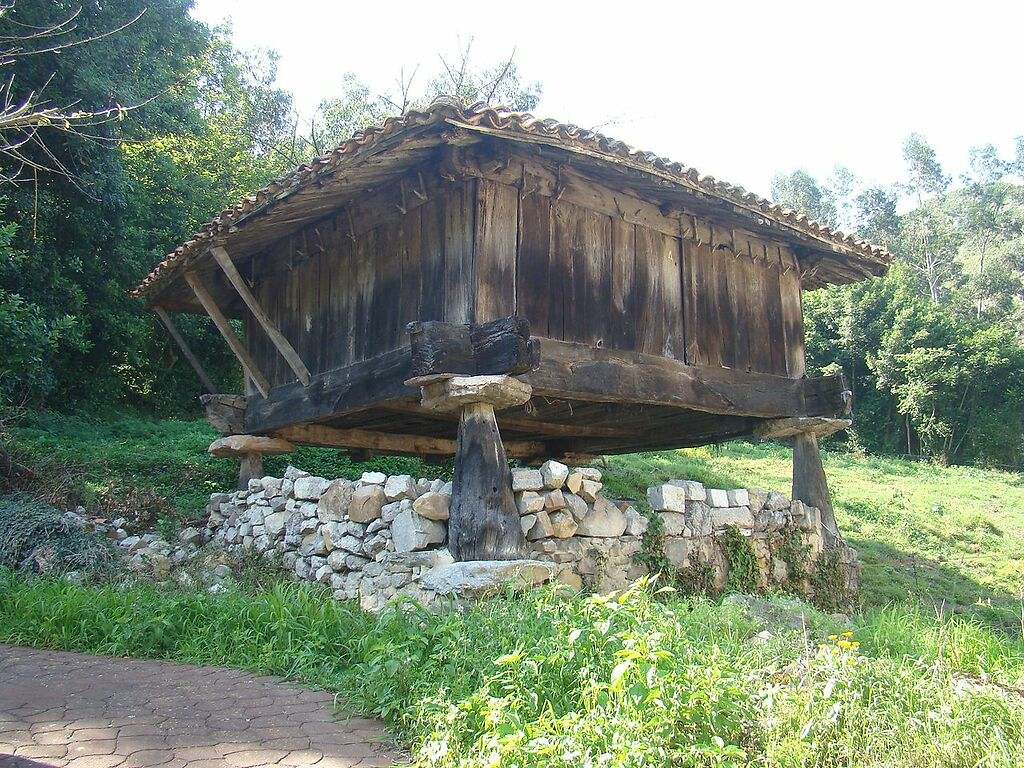 Hórreos asturianos y otros enclaves de interés