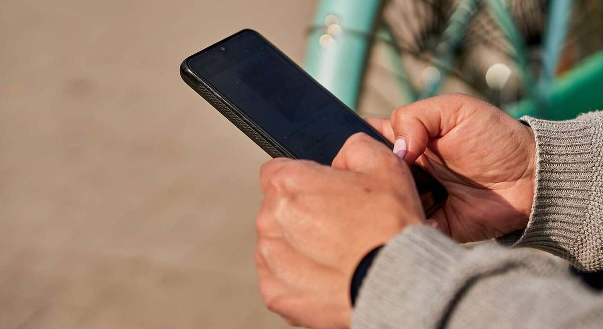 Adiós a tu protector de pantalla: si tienes un móvil, este es el producto que tienes que tener sí o sí