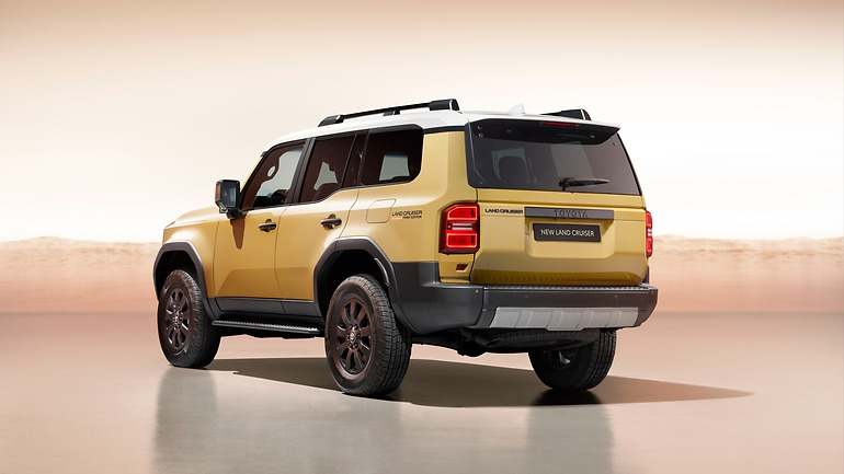 Vista trasera del nuevo Toyota Land Cruiser.