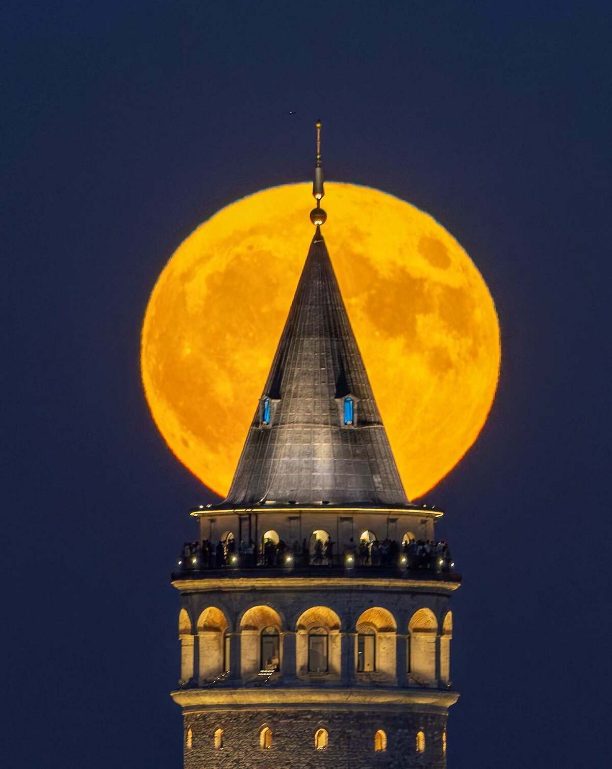 Luna sobre Estambul