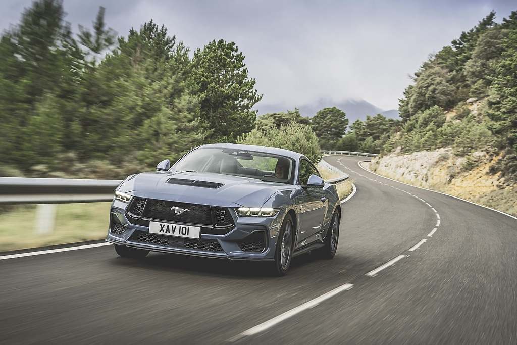 Ford Mustang V8