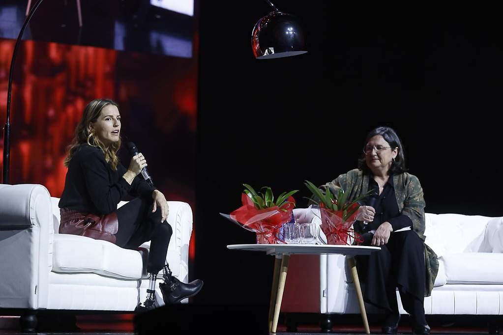 Entrevista inspiracional entre Susana Marcos, CEO de Peoplematters y Sara Andrés, conferenciante, profesora y atleta paralímpica