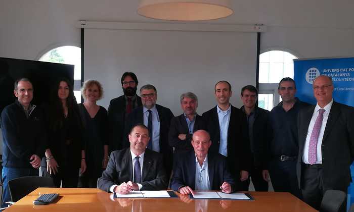 Firma-convenio-UPC-Siemens.jpg