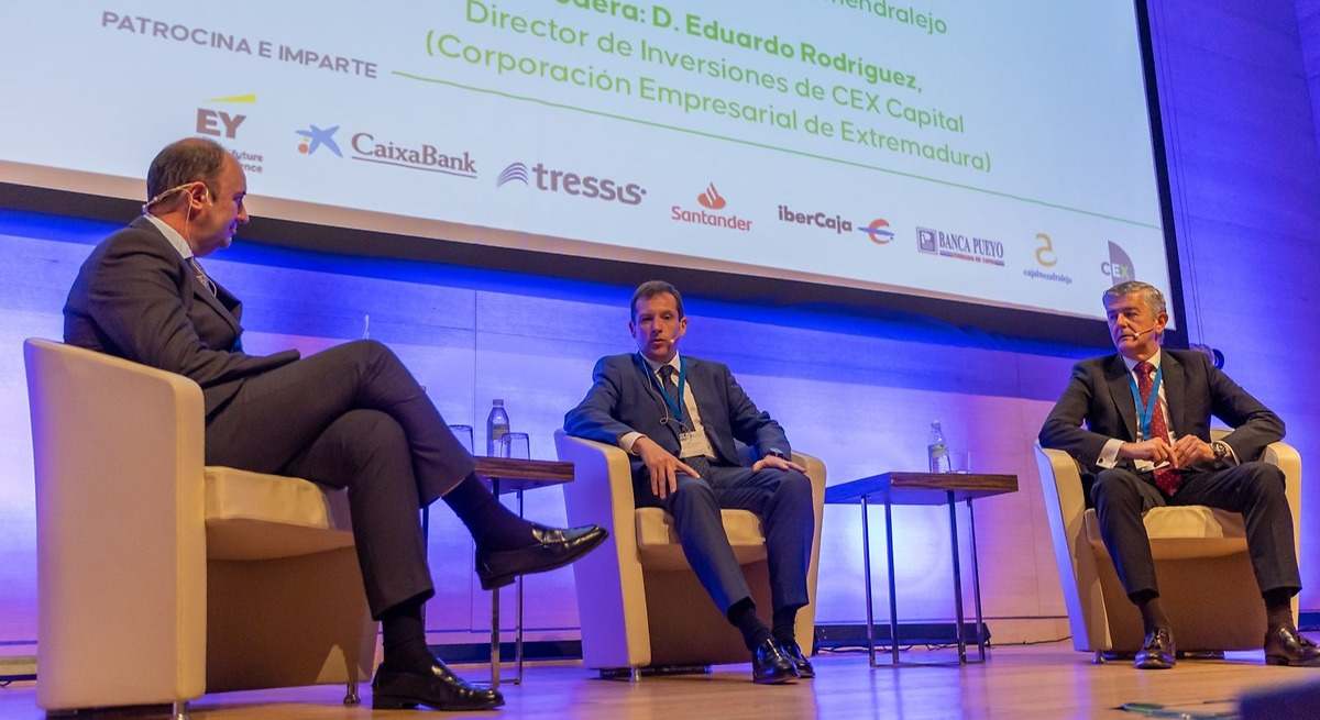 La empresa familiar extremeña, preocupada por el contexto económico, pide medidas que impulsen el desarrollo de la región
