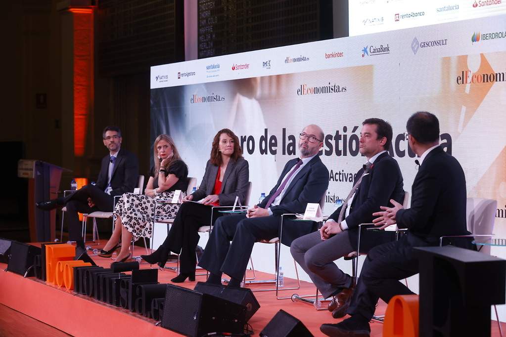 Primera mesa de debate: 2022: AÑO PARA ESTAR EN BOLSA ESPAÑOLA