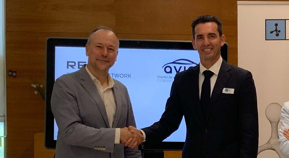 Redit y AVIA refuerzan su alianza para la innovación en el automóvil valenciano