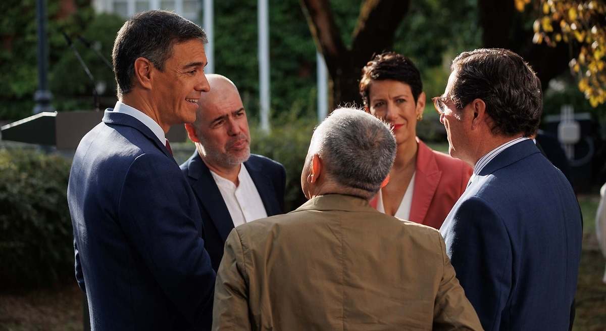 Patronal y sindicatos reducen la jornada a 37,5 horas en los convenios antes de que se vote la ley