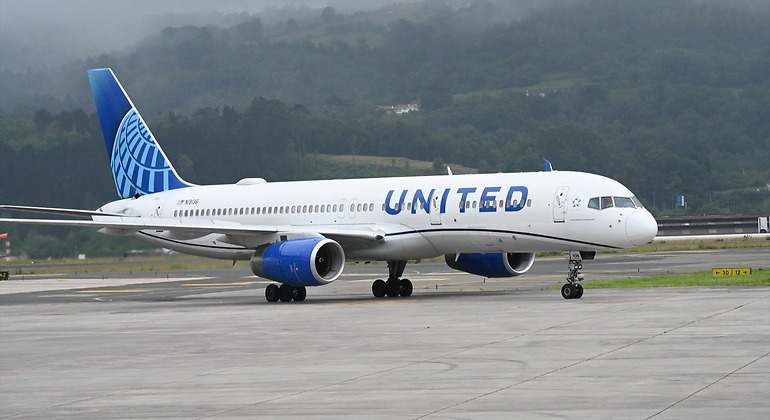 Primer vuelo de United a Bilbao. / David de Haro - Europa Press