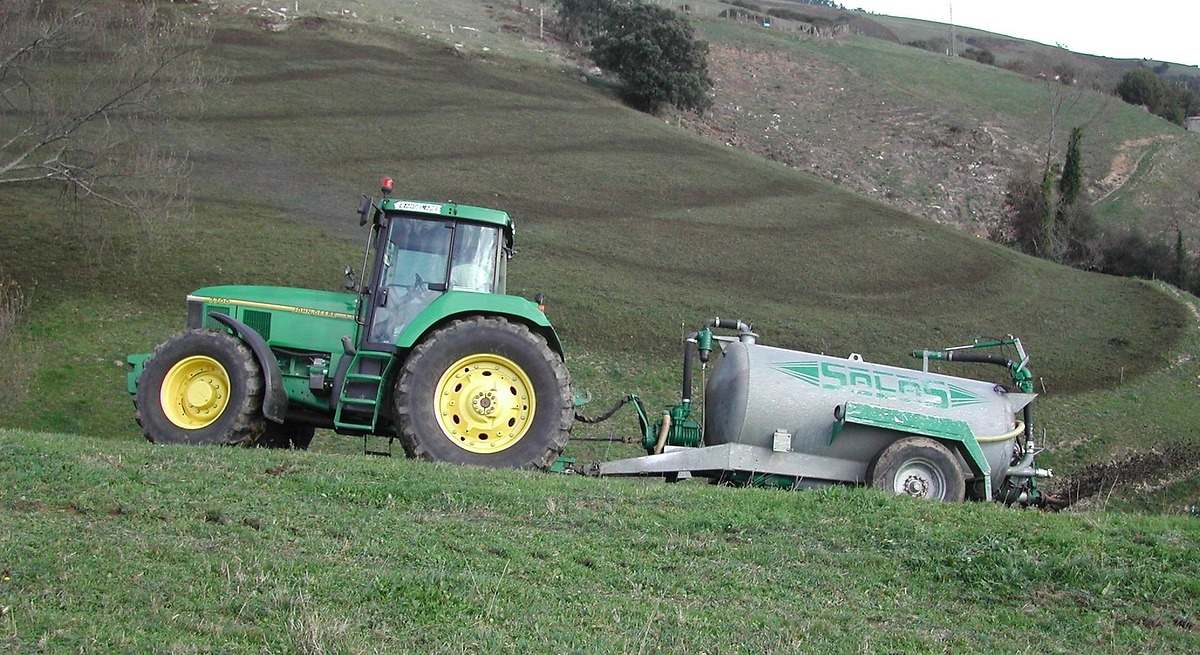 Los aranceles a los fertilizantes rusos supondrá un aumento en los costes para el campo extremeño de 12,6 millones