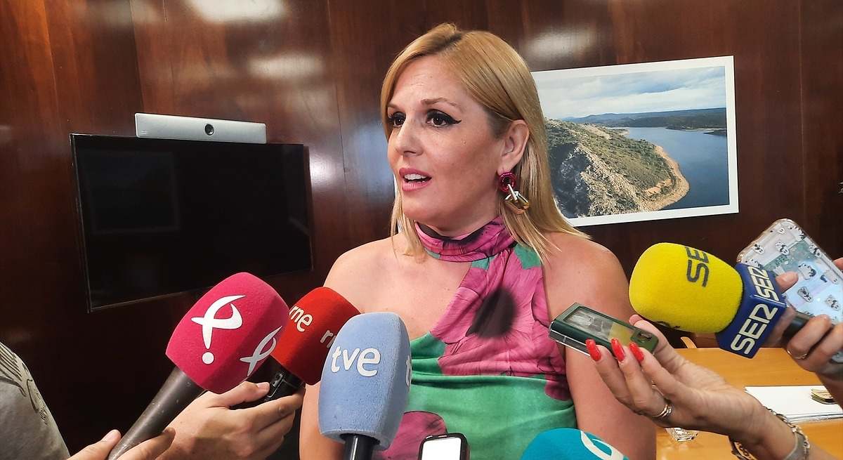 Extremadura empezará a pagar en la nómina de julio la subida salarial del 0,5% a los funcionarios