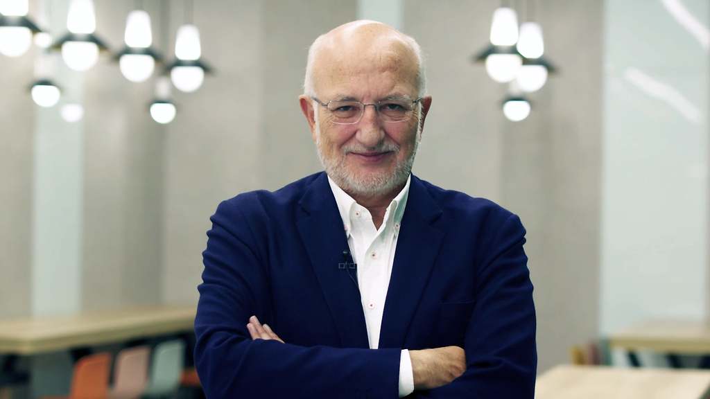 Juan Roig sube hasta la cuarta posición