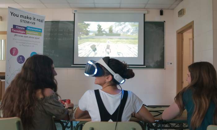 STEM-VR.jpg