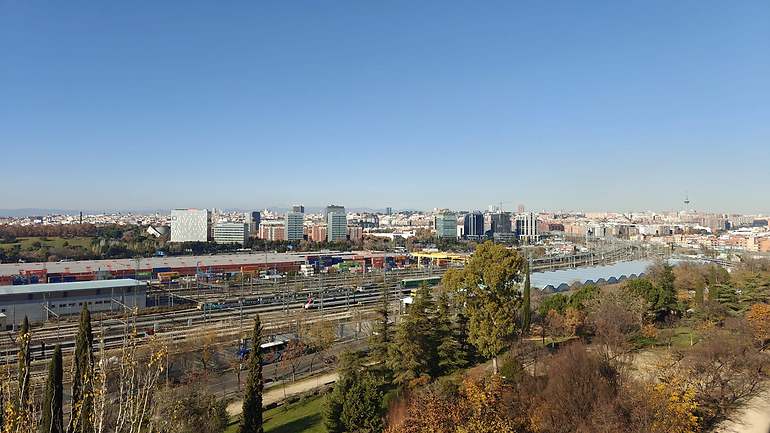 Vista aérea de la estación de contenedores de Abroñigal. / Foto: Victor V.K.