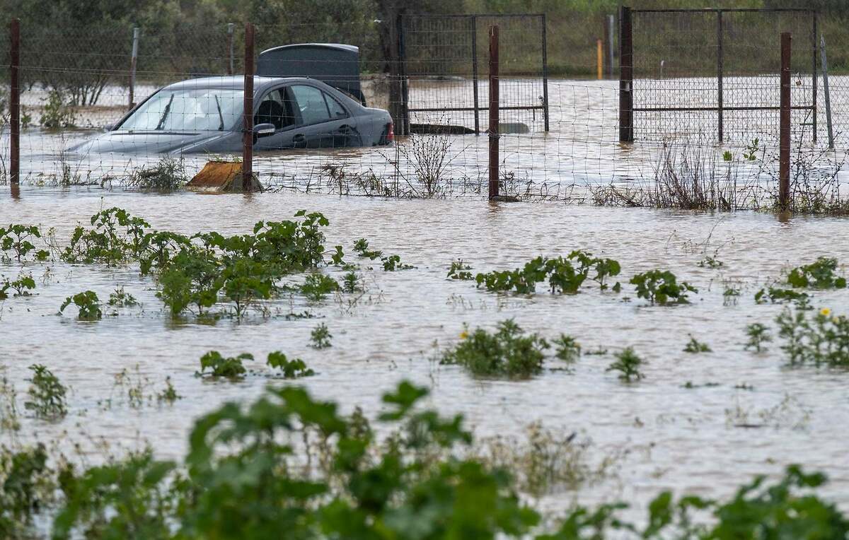 Crecida del río Odiel a su paso por Gibraleón (Huelva)