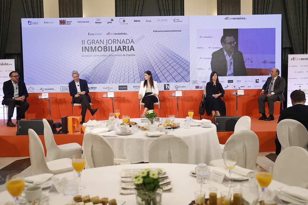 Mesa de debate IV