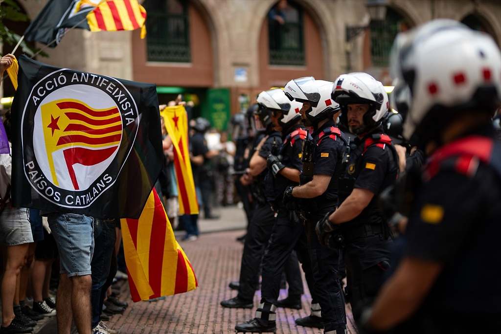 Cordón policial de los Mossos d'Esquadra