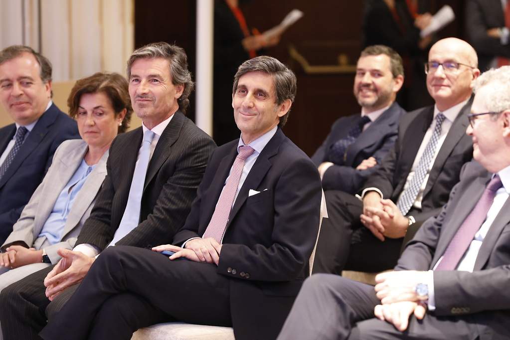 Federico Linares, presidente EY, y José María Álvarez-Pallete, presidente de Telefónica