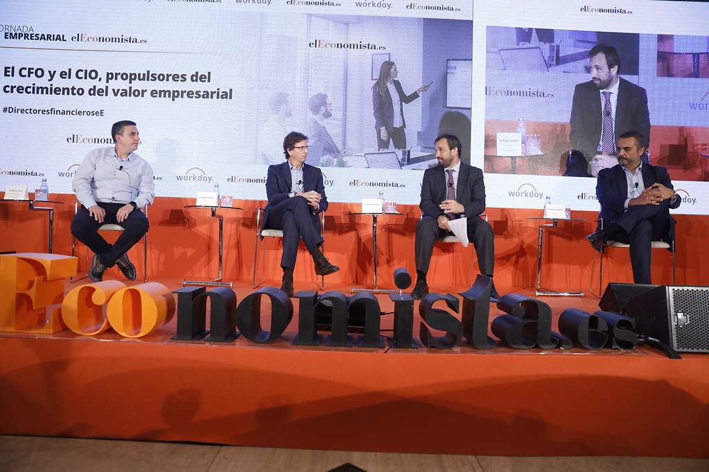 Mesa de debate: "El CFO, protagonista en la estrategia ESG de la compañía"