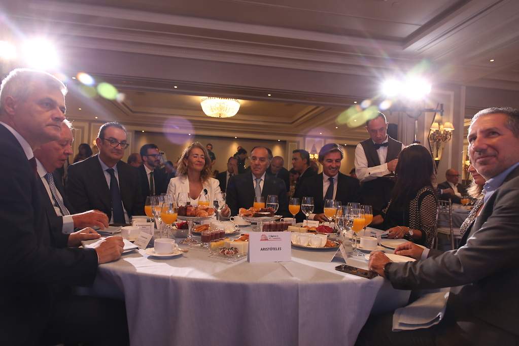 Mesa presidencial