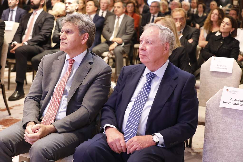 José Antonio Álvarez, consejero delegado del Banco Santander, y Clemente González Soler, vicepresidente de Editorial Ecoprensa