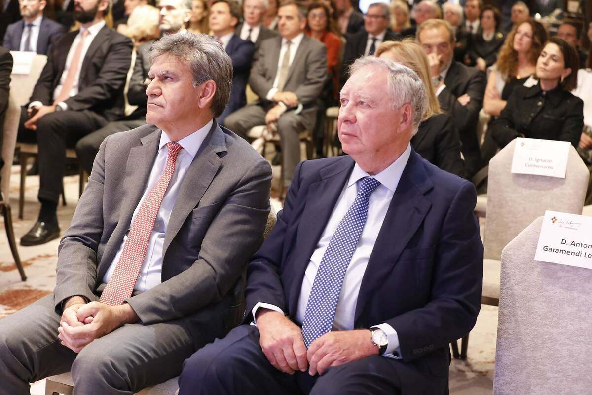 José Antonio Álvarez, consejero delegado del Banco Santander, y Clemente González Soler, vicepresidente de Editorial Ecoprensa