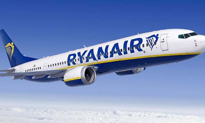 Ryanair-737-8-200.jpg