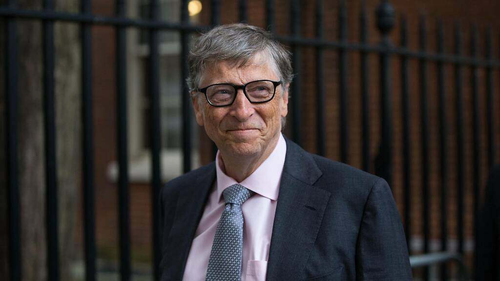 Bill Gates (128 mil millones de dólares)