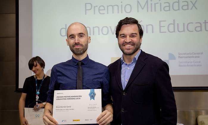 Premios-Miriadax-Gonzalo-Martin-Villa-dcha-y-Oriol-Borras-izq.jpg