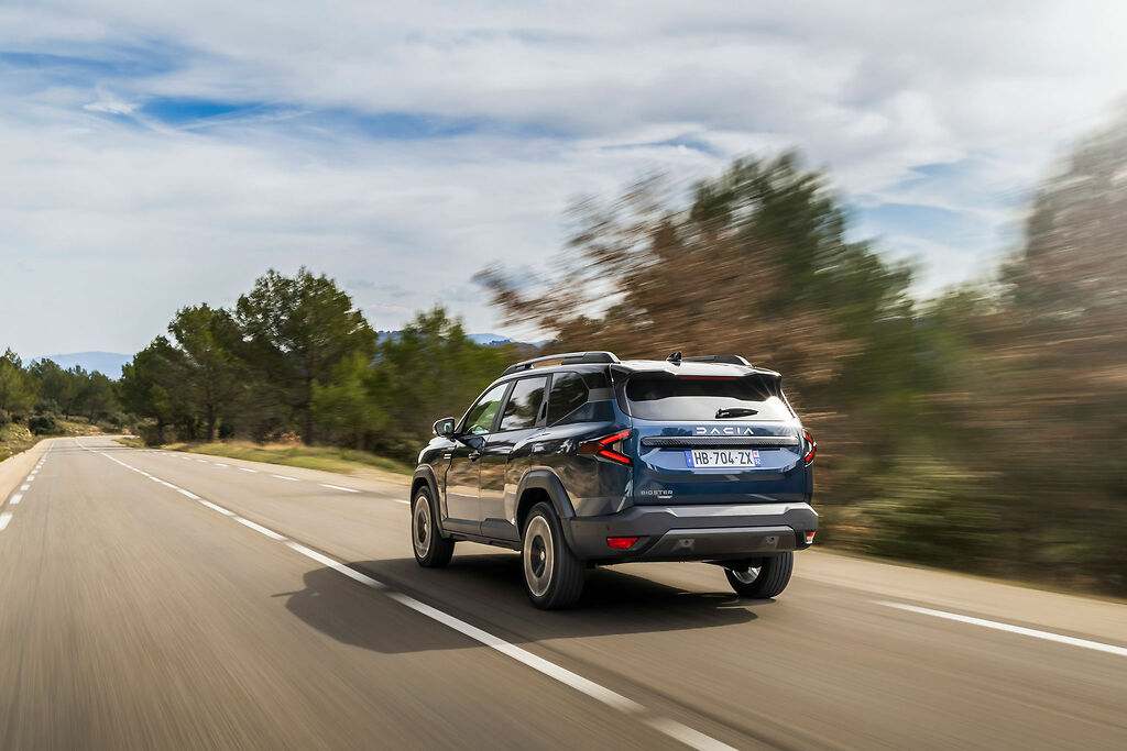 Dacia Bigster. Disponible con cuatro niveles de equipamiento: Essential, Expression, Extreme y Journey.