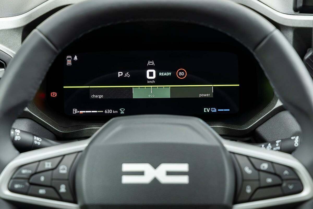 Dacia Bigster. Cuadro de instrumentos digital de 7 o 10 pulgadas, según los acabados.