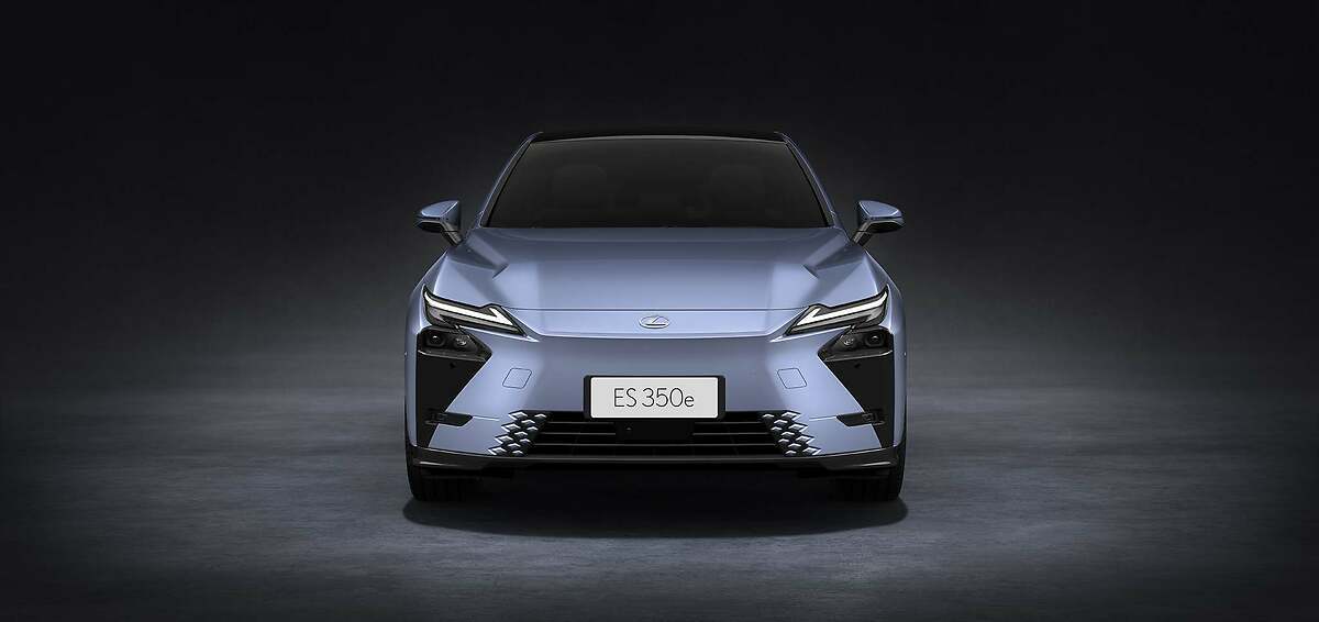 Así es el nuevo Lexus ES, una berlina elegante y sofisticada que llegará al mercado en 2026