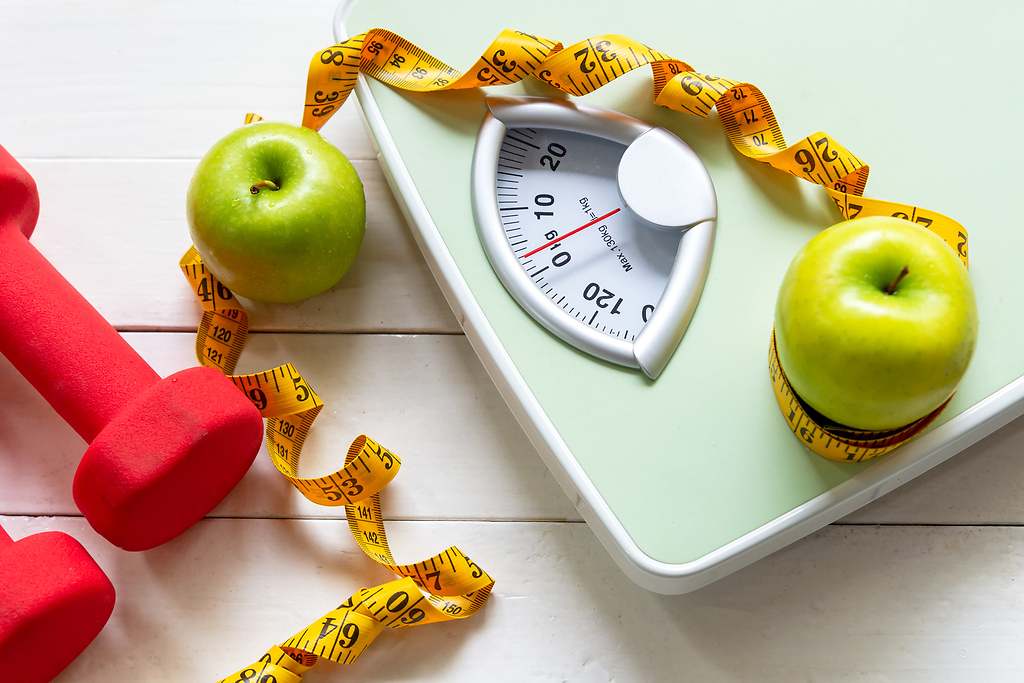 Las 10 mejores dietas de 2025 para bajar de peso basadas en la evidencia científica
