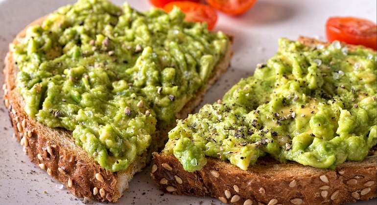 Tostada de aguacate
