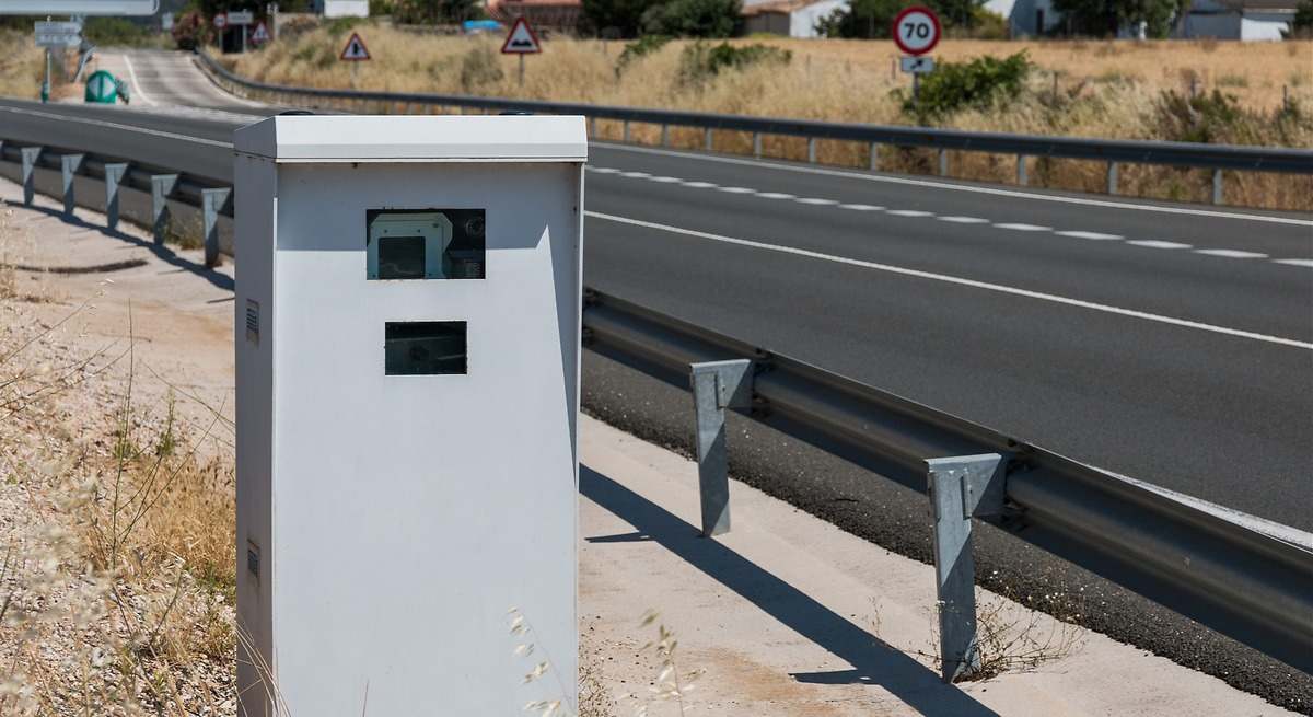 La DGT activa 32 nuevos radares para controlar la velocidad en carretera