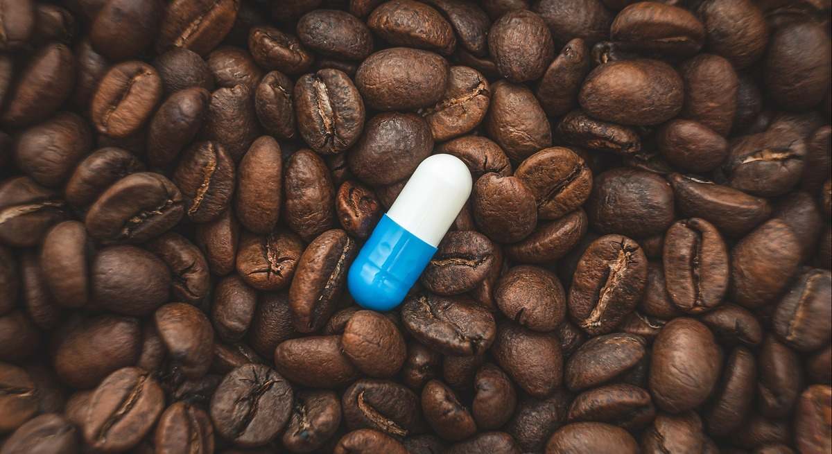 Qué medicamentos no deberías mezclar con café