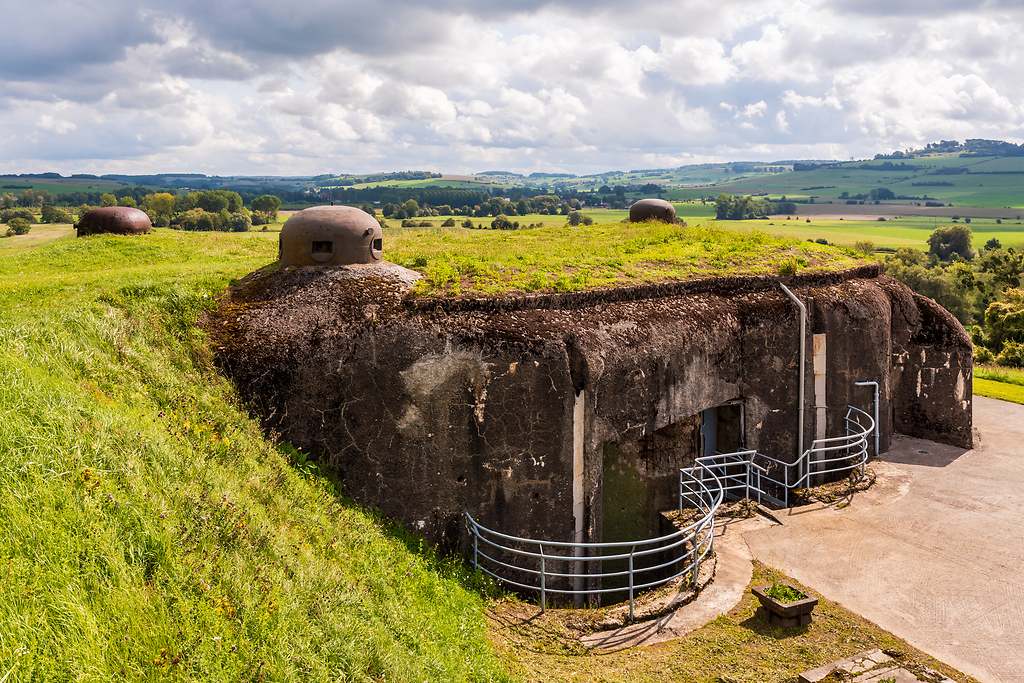 El colosal túnel de más de 700 kilómetros de longitud construido para detener a Hitler durante la Segunda Guerra Mundial y que fue un fracaso estratégico