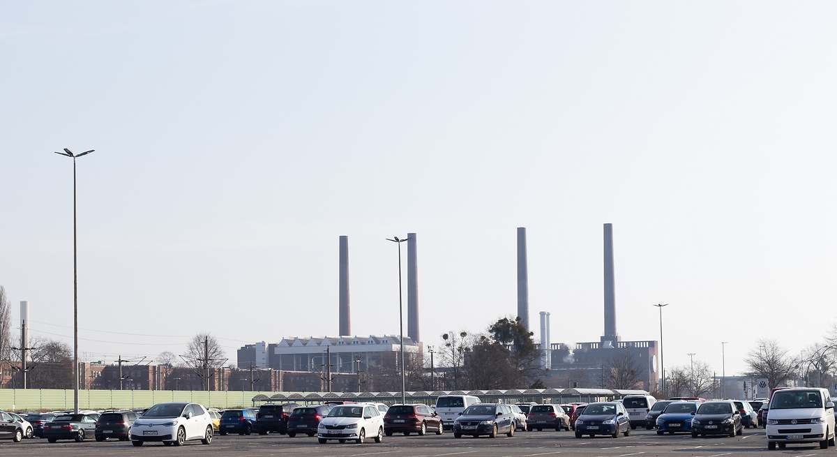 El sector del automóvil europeo reclama a la UE cambiar los objetivos de la normativa de emisiones CO2 para 2035