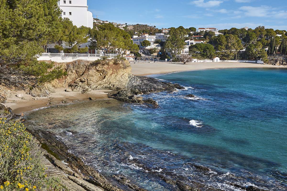 Ni Cadaqués ni Blanes: el pueblo costero más encantador de la Costa Brava es también uno de los más infravalorados