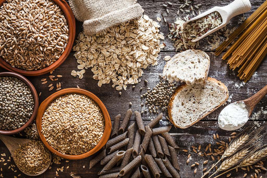Tomar cereales integrales