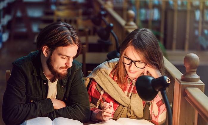 estudiantes-biblioteca.jpg