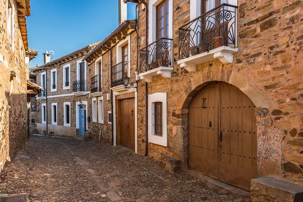 Castrillo de los Polvazares (León)