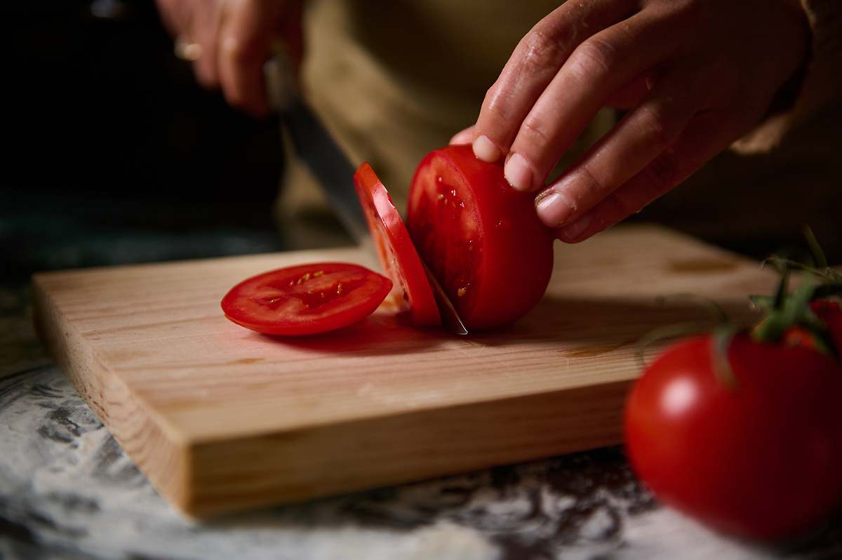David Guibert, chef, advierte: "Cortar el tomate nada más sacarlo de la nevera, es como tirar su sabor a la basura"