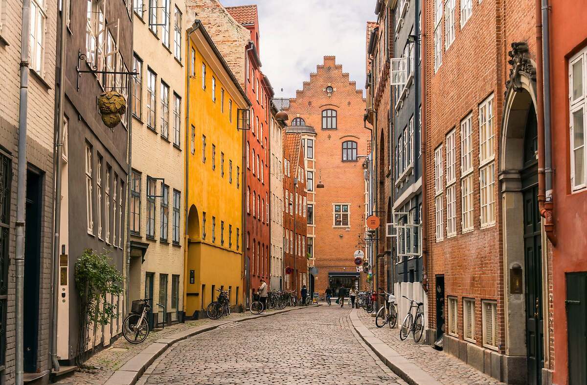 Ni Londres ni Roma: la ciudad europea más bonita (y segura) para realizar tu primer viaje sola