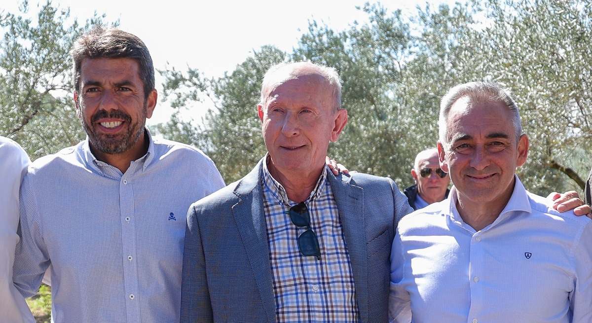 Cristóbal Aguado, el histórico presidente de AVA-Asaja, reelegido para llegar a 32 años de mandato