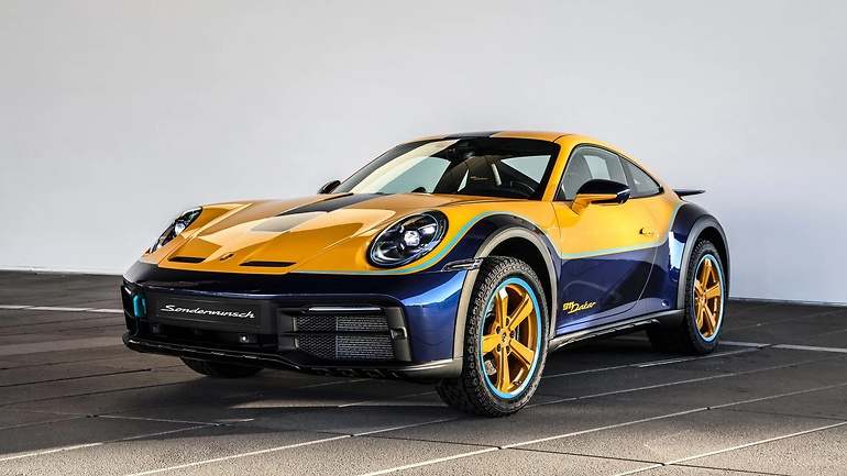 Por cierto, un último Porsche 911 Dakar, después de producir los 2500 de la serie, también fue un Sonderwunsch, ¿adivinan?… diseñado por Luca Trazzi.