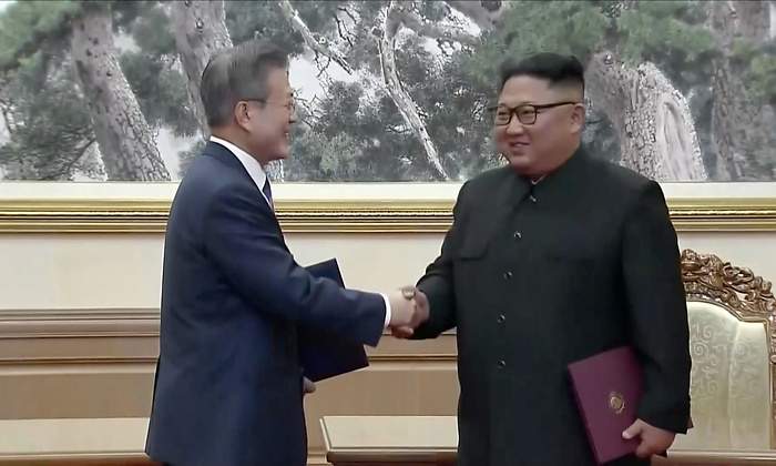 kim-jon-un-Moon-Jae-in.jpg